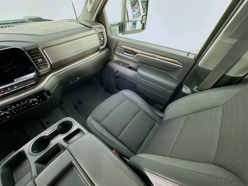 Used 2025 Chevrolet Silverado 2500 LT AWD/4WD image 11