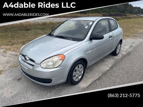 Used 2009 Hyundai Accent GS w/ Popular Equipment Pkg 2 FWD image 1