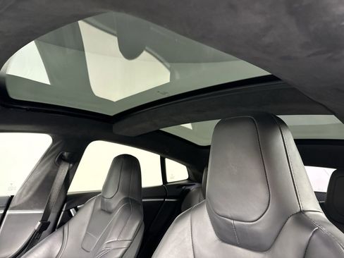 Used 2016 Tesla Model S 85D image 18