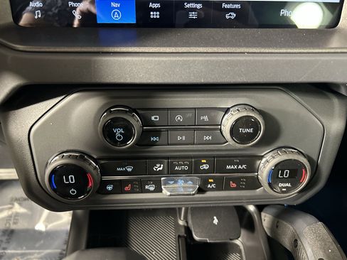 New 2025 Ford Bronco Badlands image 24