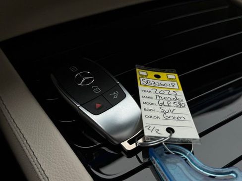 Used 2025 Mercedes-Benz GLE 580 4MATIC image 44