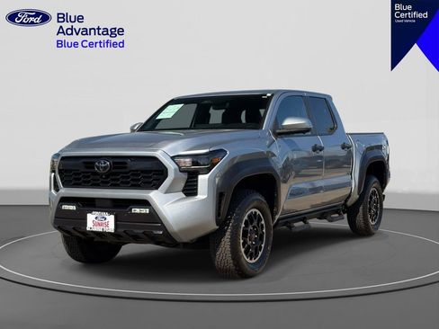 Used 2025 Toyota Tacoma TRD Off-Road w/ TRD Off Road Premium Package image 1