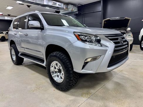 Used 2014 Lexus GX 460 w/ Premium Package image 13