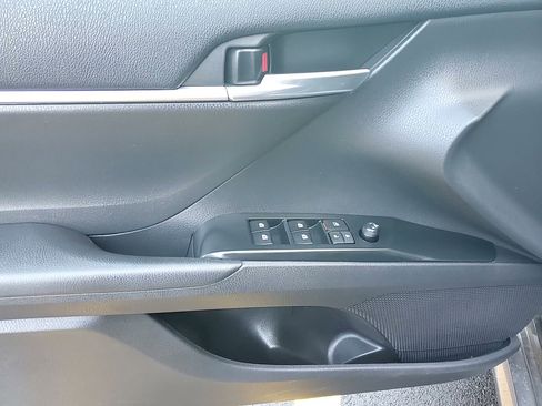 Certified 2020 Toyota Camry LE w/ Convenience Package image 20
