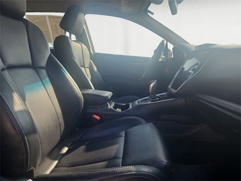 Used 2022 Subaru Outback Limited image 15