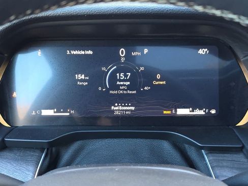 Used 2024 Jeep Grand Cherokee L Limited w/ Luxury Tech Group II image 28