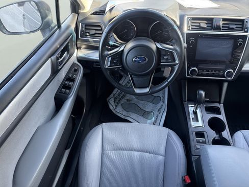 Used 2018 Subaru Outback 2.5i Premium image 16