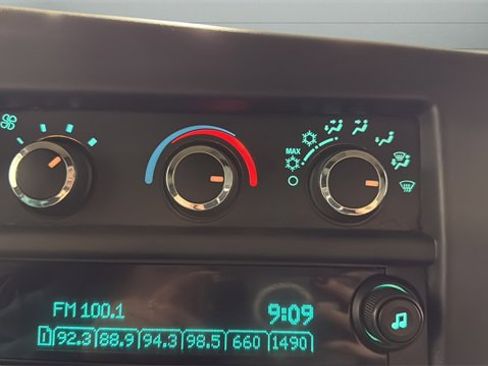 Used 2016 Chevrolet Express 3500 Extended image 14