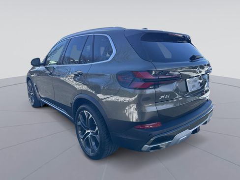 Used 2025 BMW X5 xDrive40i w/ Climate Comfort Package image 27