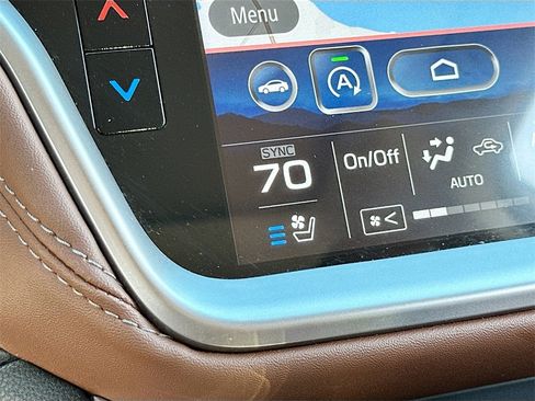 Used 2021 Subaru Outback Touring w/ Popular Package #2 image 21