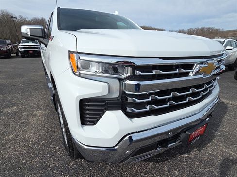 New 2026 Chevrolet Silverado 1500 LTZ w/ Z71 Off-Road Package image 12