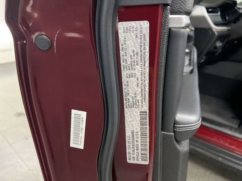 Used 2025 Jeep Grand Cherokee L Limited w/ Black Appearance Package image 35