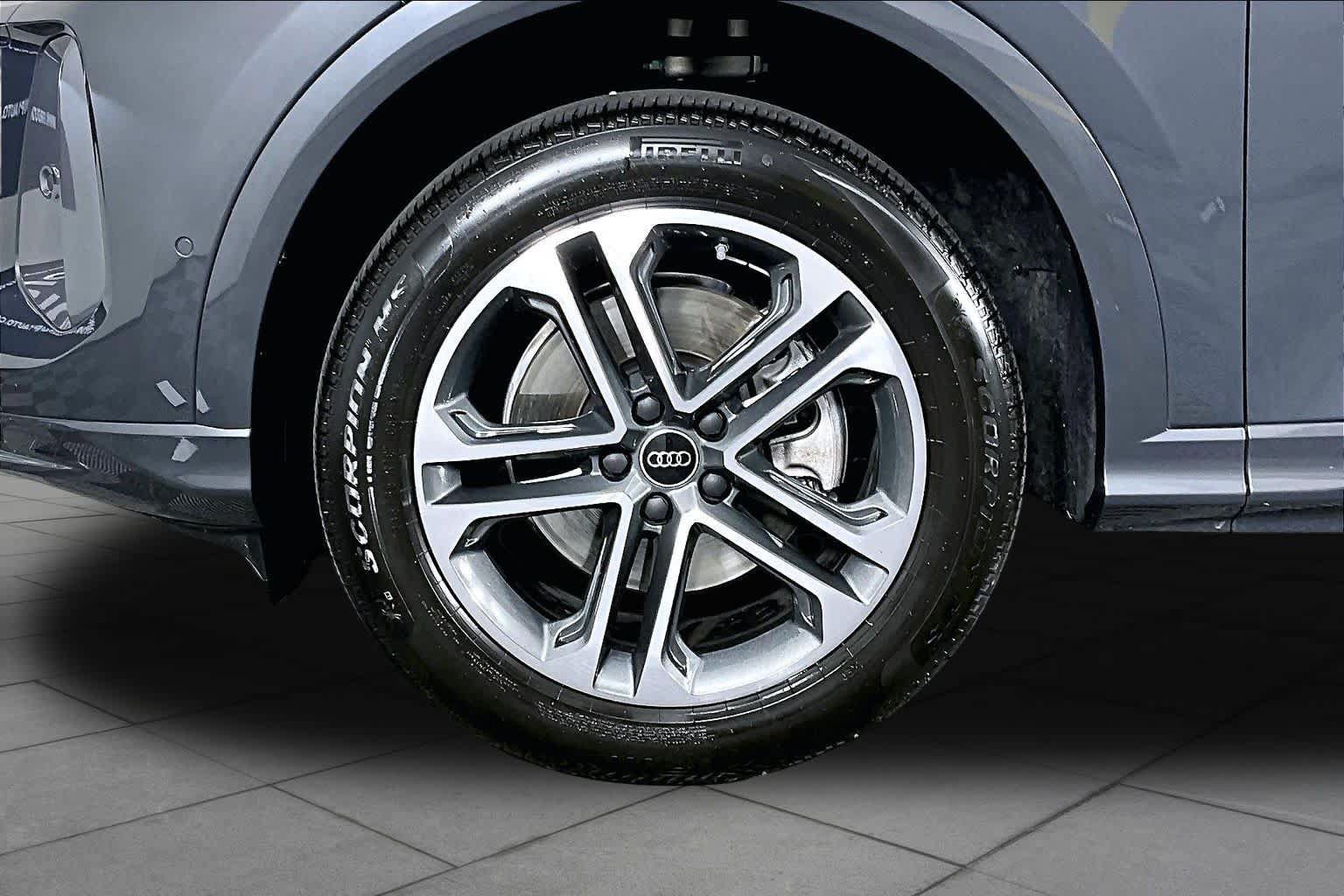 Used 2026 Audi Q5 Premium AWD/4WD image 10