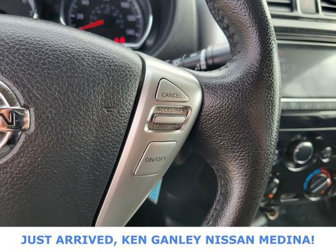 Used 2018 Nissan Versa SV w/ SV Special Edition Package image 30