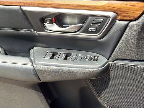 Used 2020 Honda CR-V Touring image 22