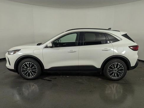 Used 2023 Ford Escape SE image 5