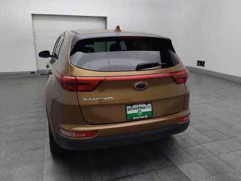 Used 2019 Kia Sportage LX FWD image 6