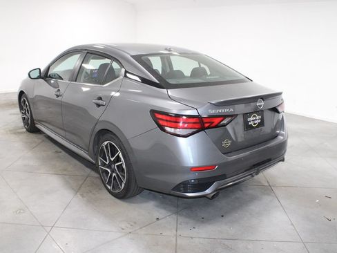 Used 2025 Nissan Sentra SR FWD image 7