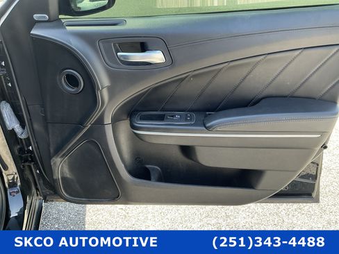 Used 2022 Dodge Charger SXT w/ Plus Group RWD image 12