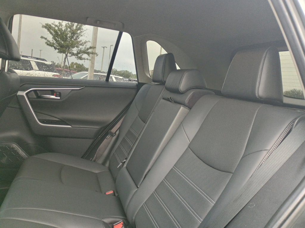 Used 2023 Toyota RAV4 Limited AWD/4WD image 17