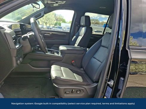 Used 2025 Chevrolet Tahoe RST w/ Comfort Package AWD/4WD image 2