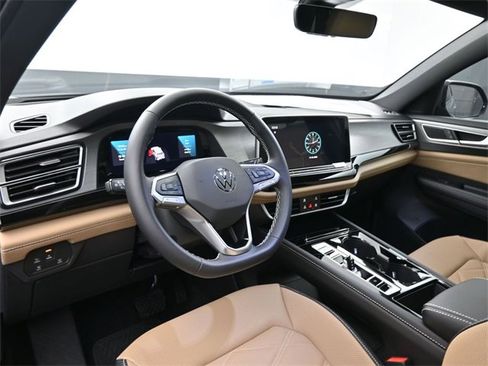 New 2026 Volkswagen Atlas Cross Sport SE image 23