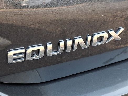 Used 2018 Chevrolet Equinox LT image 29