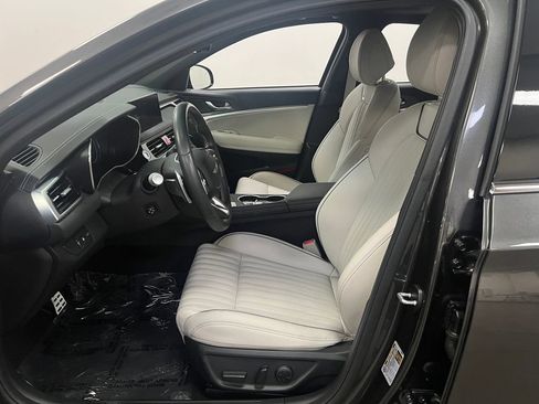 Used 2025 Genesis G70 2.5T w/ Sport Prestige Package AWD/4WD image 11