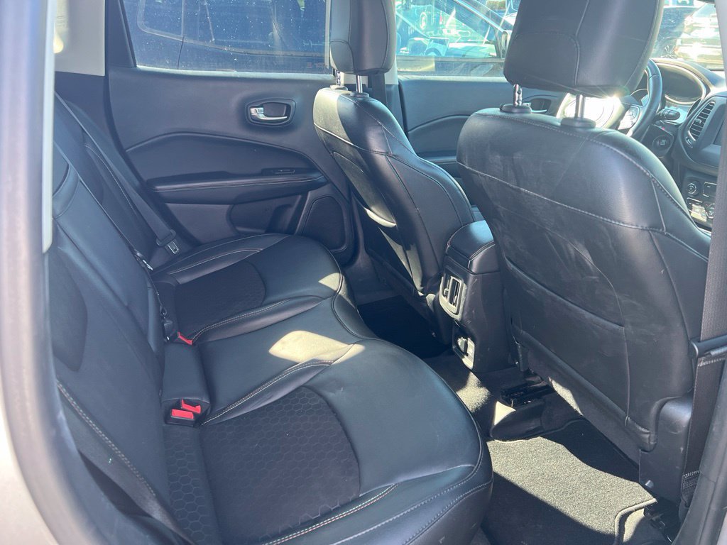 Used 2019 Jeep Compass Latitude AWD/4WD image 5