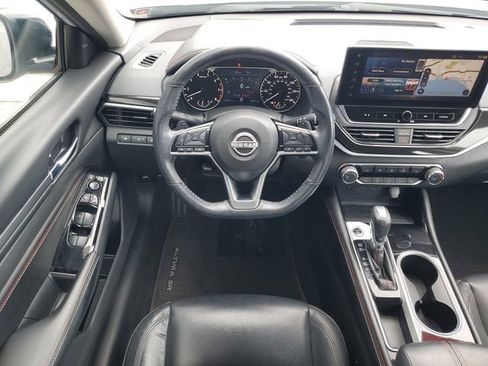 Certified 2023 Nissan Altima 2.5 SR w/ SR Premium Package FWD image 28