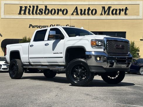 Used 2017 GMC Sierra 2500 Denali w/ Duramax Plus Package AWD/4WD image 1