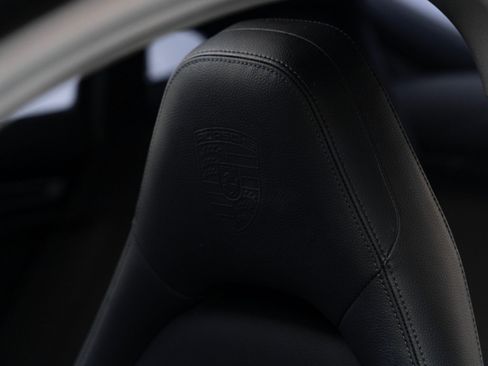 Used 2022 Porsche Panamera Platinum Edition image 19