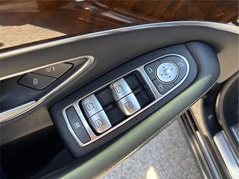 Used 2016 Mercedes-Benz Maybach S 600 image 24