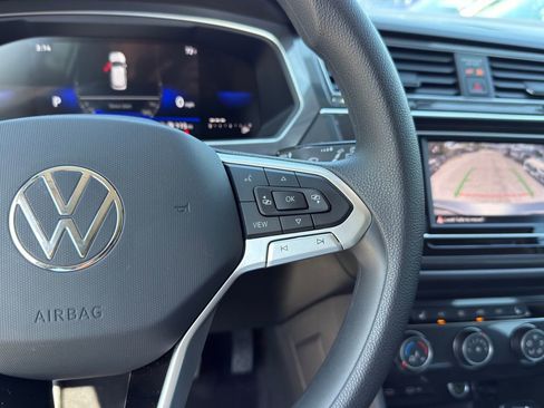 Used 2023 Volkswagen Tiguan S image 17