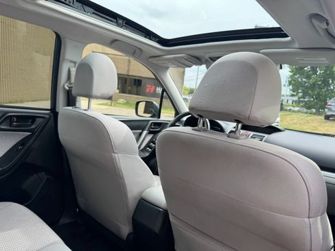 Used 2017 Subaru Forester 2.5i Premium AWD/4WD image 36
