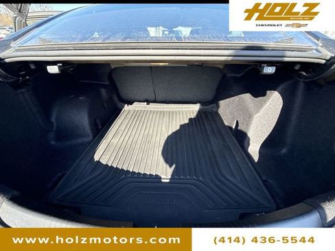 Certified 2021 Chevrolet Malibu LT image 24
