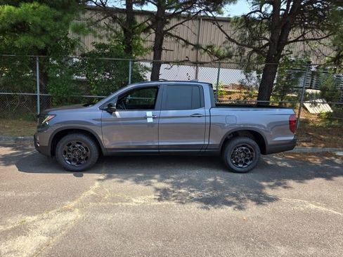 New 2025 Honda Ridgeline TrailSport+ image 3