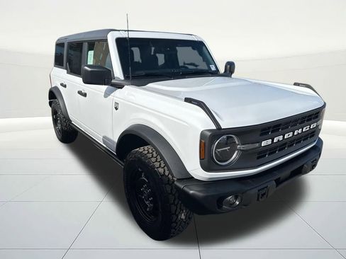 New 2026 Ford Bronco Big Bend w/ Black Diamond Package image 2