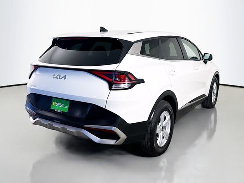 Used 2025 Kia Sportage LX FWD image 10