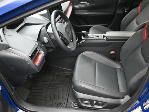 Used 2026 Toyota Prius Plug-In Hybrid w/ Limited Premium Package FWD image 17