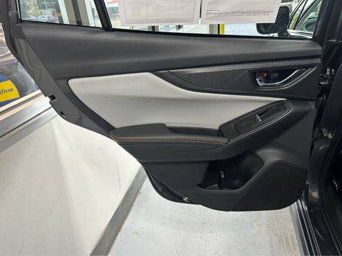 Used 2020 Subaru Crosstrek 2.0i Limited w/ Moonroof Package w/Navigation AWD/4WD image 30