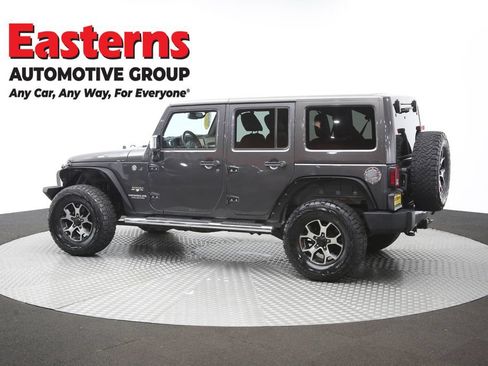 Used 2017 Jeep Wrangler Unlimited Sahara w/ Dual Top Group AWD/4WD image 62