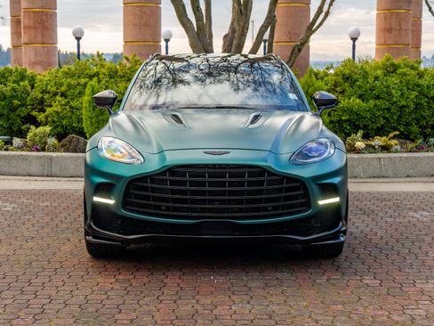 Used 2023 Aston Martin DBX 707 image 7