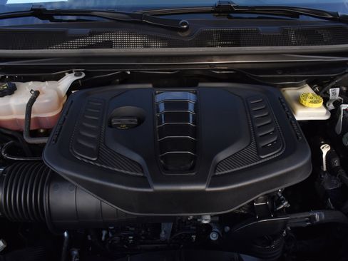 Used 2025 Jeep Wagoneer Series II w/ Premium Group I image 42