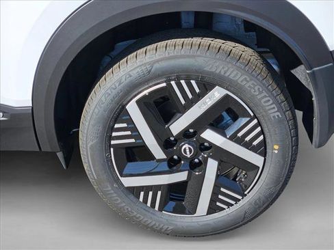 New 2026 Nissan Kicks SV image 11