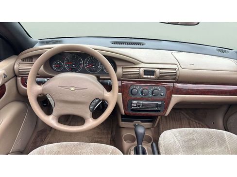 Used 2001 Chrysler Sebring LX FWD image 19