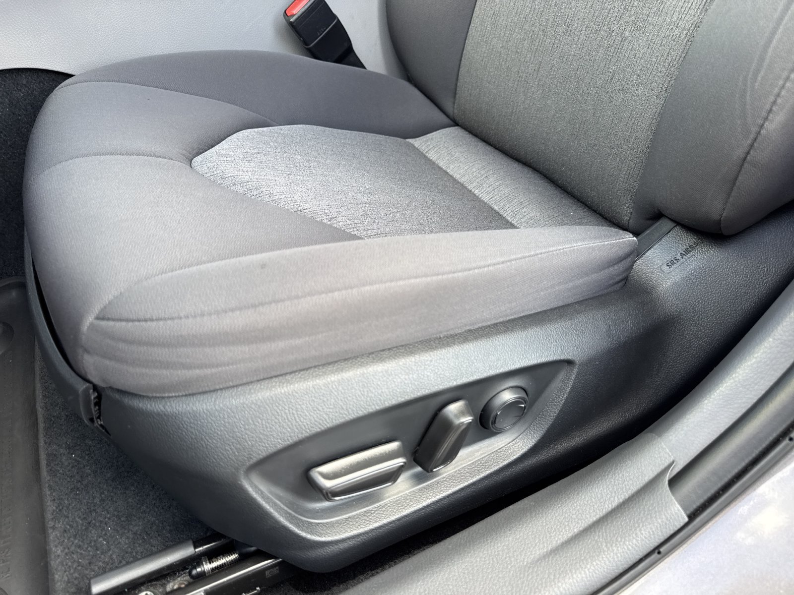 Used 2024 Toyota Camry LE FWD image 16
