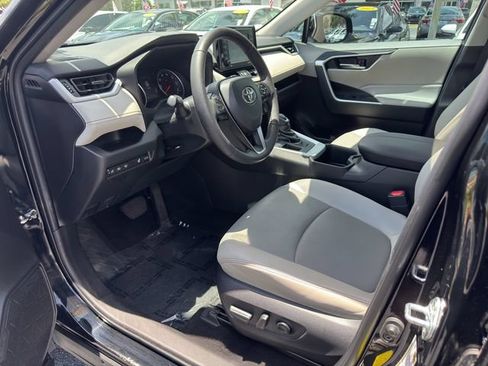 Certified 2022 Toyota RAV4 XLE Premium FWD image 11