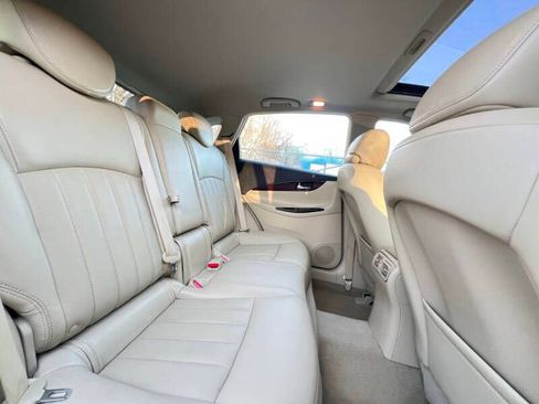 Used 2016 INFINITI QX50 2WD w/ Deluxe Touring Package image 13