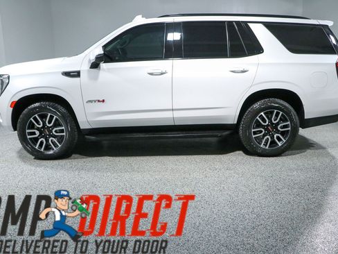 Used 2024 GMC Yukon AT4 AWD/4WD image 10